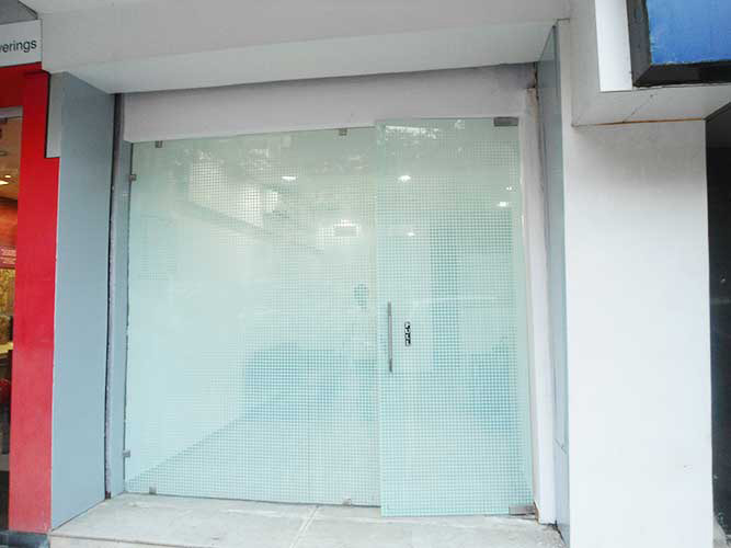 Dr. Kamal Khan apartment interior 13